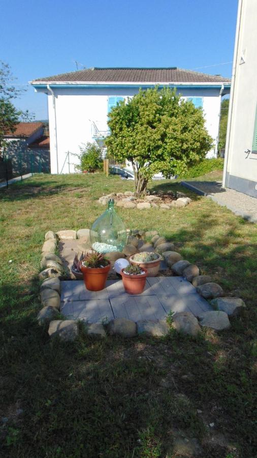Il Giardino Di Marzo Guest House Monti di Licciana Nardi Exterior photo